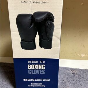 Mind Reader Black Boxing Gloves